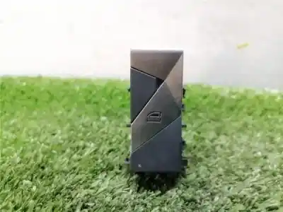 Second-hand car spare part Rear Right Power Window Switch for DS 7 SIN FICHA OEM IAM references 9817778577  9817778577