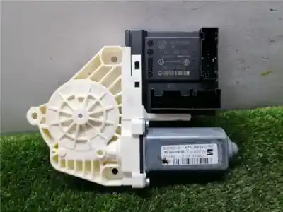Pezzo di ricambio per auto di seconda mano Motore Alzacristalli Anteriore Destro per SEAT LEON (1P1) 1.9 TDI Riferimenti OEM IAM 1K0959792L  1P0837402D