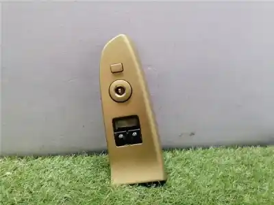 Second-hand car spare part Left Front Power Window Switch for KIA CEED (ED) 2.0 Emotion [2.0 Ltr. - 103 kW CRDi] OEM IAM references   