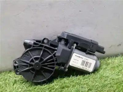 Pezzo di ricambio per auto di seconda mano motore alzacristalli anteriore destro per kia ceed (ed) 2.0 emotion [2.0 ltr. - 103 kw crdi] riferimenti oem iam 402184a  402184a