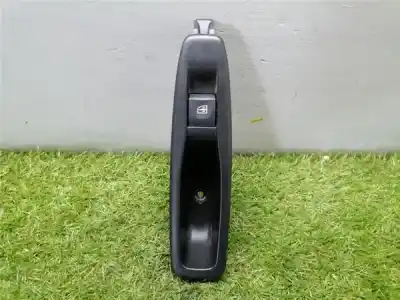 Peça sobressalente para automóvel em segunda mão Botão / Interruptor Elevador Vidro Traseiro Direito por RENAULT CAPTUR I (J5_, H5_) 1.5 dCi 90 Referências OEM IAM   