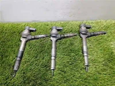 Pezzo di ricambio per auto di seconda mano INIETTORE per OPEL ASTRA H BERLINA Z17DTH Riferimenti OEM IAM 044110175  