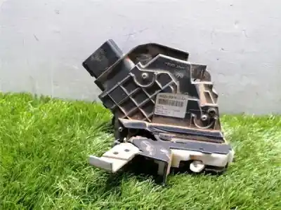 Peça sobressalente para automóvel em segunda mão Fechadura Da Porta Dianteira Esquerda por FORD S-MAX (CA1) 2.0 TDCi CAT Referências OEM IAM 6M2AR21813EA  6M2AR21813EA