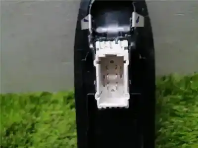 Pezzo di ricambio per auto di seconda mano interruttore alzacristalli anteriore destro per peugeot 208 1.2 16v vti riferimenti oem iam   
