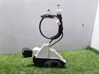 Pezzo di ricambio per auto di seconda mano serratura porta anteriore destra per citroen c3 1.0 vti riferimenti oem iam a04959  006246