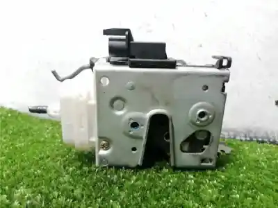 Peça sobressalente para automóvel em segunda mão fechadura da porta dianteira direita por audi a3 (8l) 1.8 ambiente referências oem iam 8l1837016  8l1837016