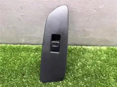 Second-hand car spare part Right Front Power Window Switch for TOYOTA AURIS (_E15_) 1.4 D-4D (NDE150_) OEM IAM references 7423102530  7423102530