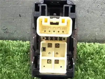 Second-hand car spare part rear right power window switch for toyota auris (_e15_) 1.4 d-4d (nde150_) oem iam references   