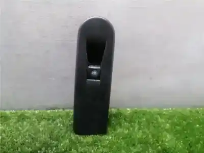 Second-hand car spare part RIGHT FRONT POWER WINDOW SWITCH for RENAULT CLIO IV (BH_) 1.2 16V OEM IAM references 809602454R  