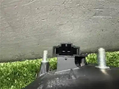 Second-hand car spare part tailgate back door handle for seat leon (1p1) 1.9 tdi 105 cv / 77 kw oem iam references   