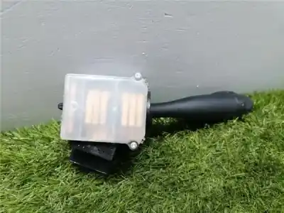 Peça sobressalente para automóvel em segunda mão comutador de piscas  por hyundai i10 i10 referências oem iam   