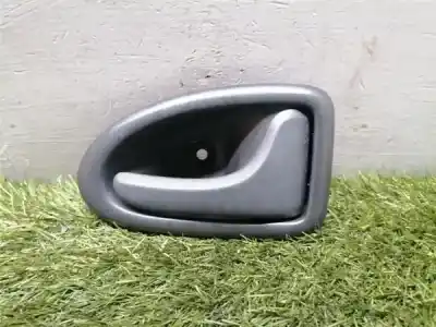 Автозапчасти б/у ВНУТРИ ПЕРЕДНЕЙ ПРАВОЙ РУЧКИ за RENAULT MEGANE I FASE 2 BERLINA (BA0) SIN DOC. ссылки OEM IAM 8200028995  