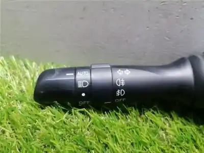 Second-hand car spare part indicator switch for toyota auris (_e15_) 2.0 d-4d (ade150_) oem iam references   