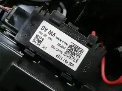 Second-hand car spare part interior light for cupra leon (kl1) híbrido basis e-hybrid [híbrido 150 kw ( 1.4 ltr. - 110 kw tsi)] oem iam references 5q0951172a  5h0959561l