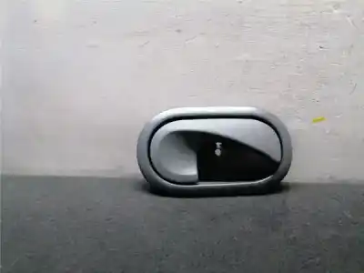 Second-hand car spare part Interior Right Front Handle for RENAULT CLIO III 1.2 16V E85 CAT (Etanol) OEM IAM references 310580  310580