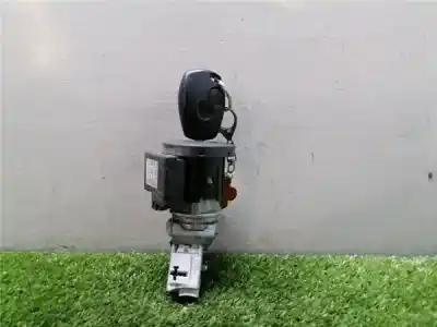Pezzo di ricambio per auto di seconda mano INTERRUTTORE DI AVVIAMENTO per RENAULT CLIO III  Riferimenti OEM IAM 8200214713C  8200214713C
