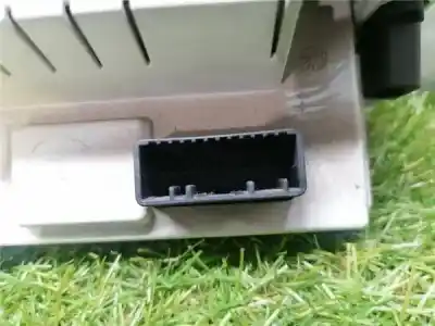 Pezzo di ricambio per auto di seconda mano display multifunzione per renault clio iii 1.5 dci diesel 68 cv / 50 kw riferimenti oem iam 8200307273  8200307273