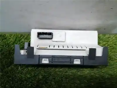 Pezzo di ricambio per auto di seconda mano display multifunzione per renault clio iii 1.5 dci diesel cat riferimenti oem iam 8200755144  8200755144