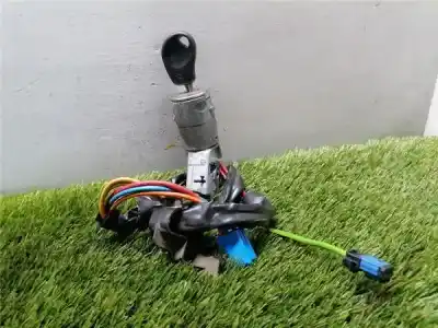 Pièce détachée automobile d'occasion COMMUTATEUR D'ALLUMAGE pour CITROEN C5 BERLINA 2.0 HDi (DCRHZB. DCRHZE) Références OEM IAM   