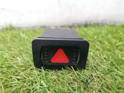 Peça sobressalente para automóvel em segunda mão TROCAR por VOLKSWAGEN GOLF IV BERLINA (1J1) 1.6 16V FSI CAT (BAD) Referências OEM IAM 1J0O53235J  