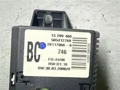 Second-hand car spare part multifunction display for opel corsa c 1.3 16v cdti cat (z 13 dt / ln9) oem iam references 565412769  13209460