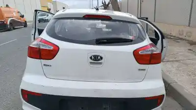 Pezzo di ricambio per auto di seconda mano portellone per kia rio basic riferimenti oem iam 