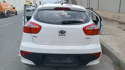 Pezzo di ricambio per auto di seconda mano portellone per kia rio basic riferimenti oem iam   