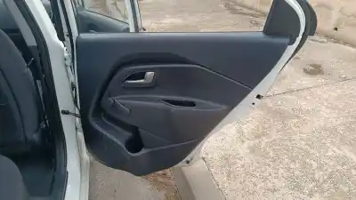 Pezzo di ricambio per auto di seconda mano rivestimento porta posteriore destro per kia rio basic riferimenti oem iam 