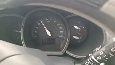 Pezzo di ricambio per auto di seconda mano pannello degli strumenti per kia rio basic riferimenti oem iam 