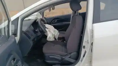 Second-hand car spare part left front seat for kia rio basic oem iam references   