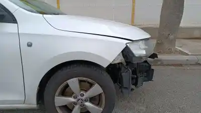 Second-hand car spare part front right fin for skoda rapid active oem iam references   