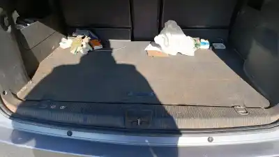 Peça sobressalente para automóvel em segunda mão tampa da mala por opel meriva blue line referências oem iam 