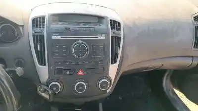 Peça sobressalente para automóvel em segunda mão comando de sofagem (chauffage / ar condicionado) por kia ceed (ed) (2006->) 1.6 concept [1.6 ltr. - 66 kw crdi cat] referências oem iam 