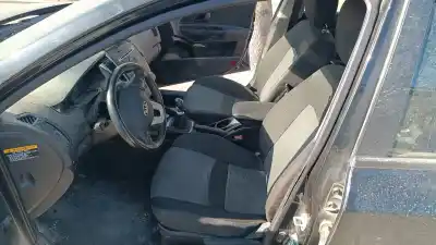 Peça sobressalente para automóvel em segunda mão assento dianteiro esquerdo por kia ceed (ed) (2006->) 1.6 concept [1.6 ltr. - 66 kw crdi cat] referências oem iam 