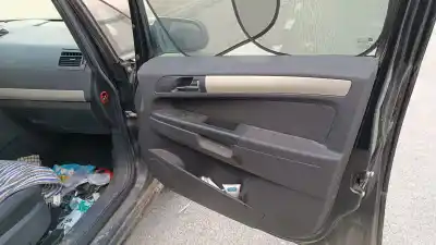Peça sobressalente para automóvel em segunda mão forra / revestimento da porta dianteira direita por opel zafira b cosmo referências oem iam 