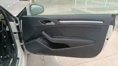 Peça sobressalente para automóvel em segunda mão forra / revestimento da porta dianteira direita por audi a3 cabrio (8ve) basic quattro referências oem iam 