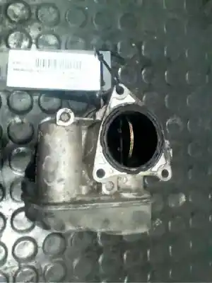 Автозапчасти б/у бабочка коробка за volkswagen passat b6 variant (3c5) 2.0 tdi 16v ссылки oem iam 03g128063b