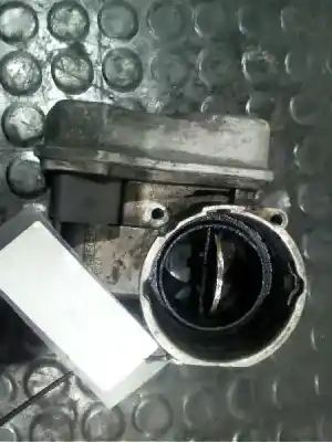 Автозапчасти б/у бабочка коробка за volkswagen passat b6 variant (3c5) 2.0 tdi 16v ссылки oem iam 03g128063b  