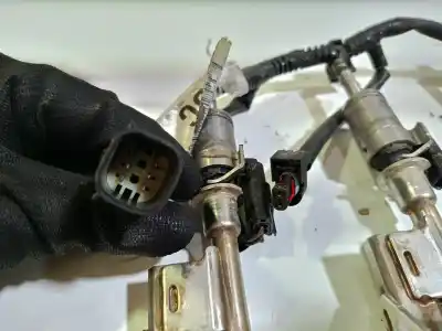 Peça sobressalente para automóvel em segunda mão RÉGUA / RAMPA DE INJETORES por FORD TOURNEO COURIER (C4A)  Referências OEM IAM DM5G9H487AB  0261555179