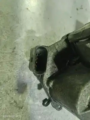 Peça sobressalente para automóvel em segunda mão borboleta de admissão por seat leon (1p1) reference referências oem iam 03g128063c  