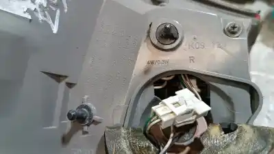 Peça sobressalente para automóvel em segunda mão farolim traseiro direito por lexus is200 (ds2/is2) 220d referências oem iam 