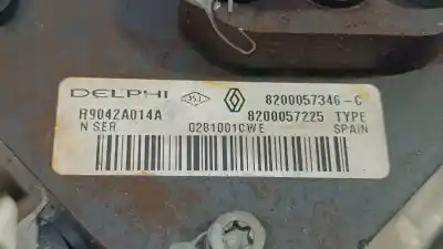 Pièce détachée automobile d'occasion POMPE À INJECTION pour RENAULT SCENIC II  Références OEM IAM R9042A014A  8200057346C
