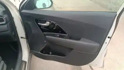 Second-hand car spare part right front door trim for kia niro business oem iam references 
