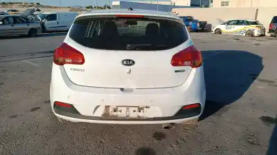 Peça sobressalente para automóvel em segunda mão borboleta de admissão por kia ceed (jd) (2012->) 1.4 business [1.4 ltr. - 66 kw crdi cat] referências oem iam 141002160429 5wy9174e 351002a900