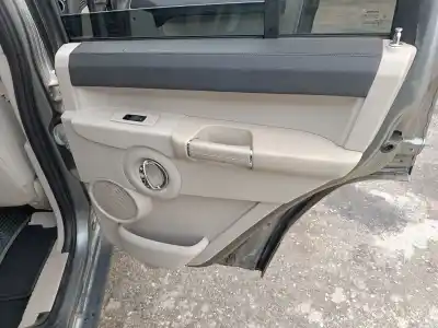 Автозапчасти б/у обивка задней правой двери за jeep commander 3.0 v6 crd limited ссылки oem iam 