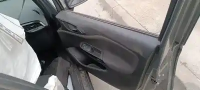 Piesă de schimb auto la mâna a doua fața de la ușa din dreapta partea din fațã de plastic pentru opel corsa e color edition referințe oem iam 