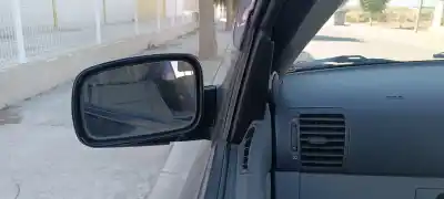 Pezzo di ricambio per auto di seconda mano specchio sinistro per kia sorento 2.5 crdi concept riferimenti oem iam 