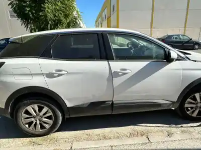 Peça sobressalente para automóvel em segunda mão fechadura da porta dianteira direita por peugeot 3008 active referências oem iam 