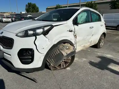 Pezzo di ricambio per auto di seconda mano snodo anteriore sinistro per kia sportage drive 2wd riferimenti oem iam 