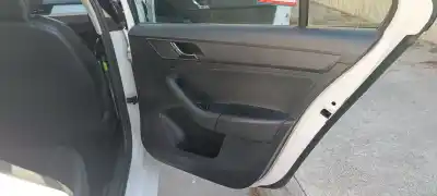 Second-hand car spare part right rear door trim for skoda rapid active oem iam references 